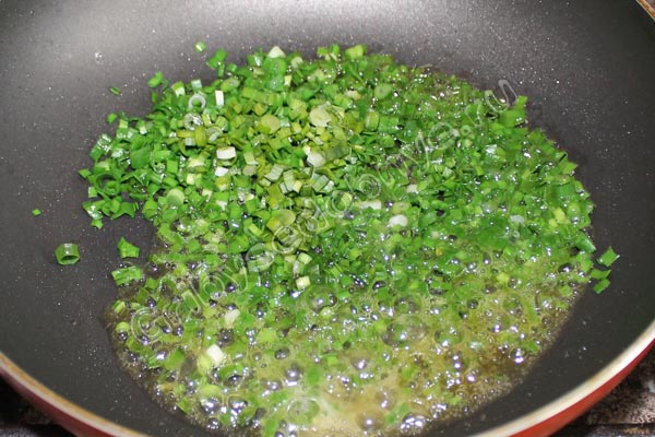 Рецепт Приготовления супа из крапивы с фото шаг 7