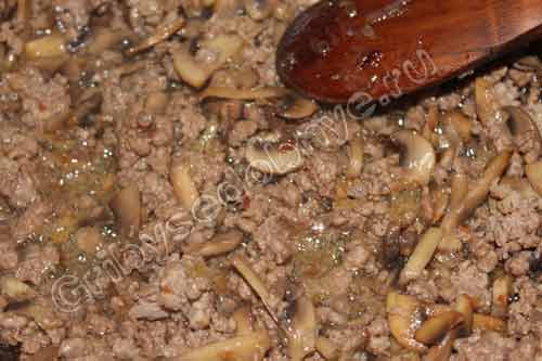 Рецепт приготовления макарон с грибами/шаг 9
