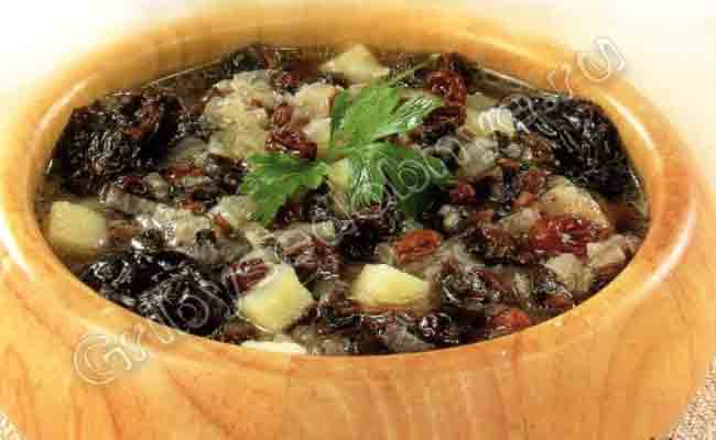 Рецепт приготовления грибного супа с черносливом и изюмом с фото
