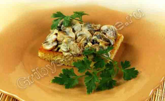 Рецепт приготовления грибной закуски на ломтике хлеба с фото