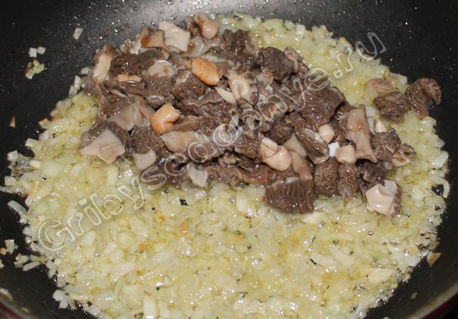 ФотоРецепт приготовления весеннего супа из свежих грибов сморчков фото 7