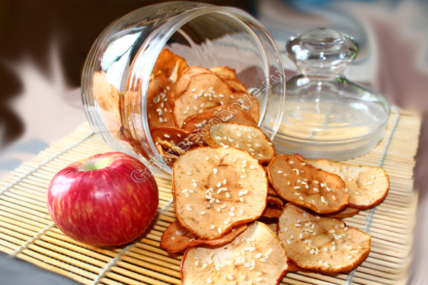 Рецепт приготовления яблочных чипсов с кунжутом фото